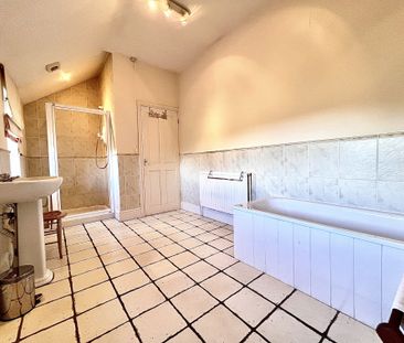 Amber Mill Furniture Cottage - Photo 6