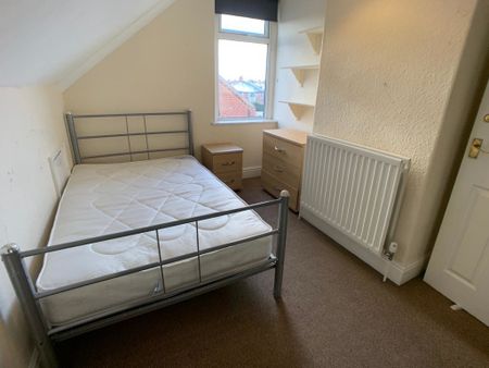 Burton Stone Lane, Clifton - P1812 - Photo 4