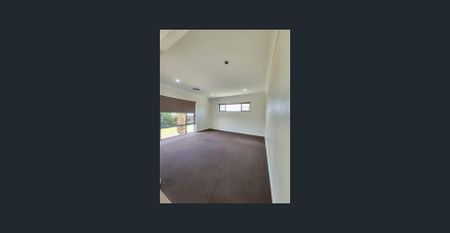 Modern 4-bed family home with media room & multiple living zones — minutes to Garden City 🛍️ Available 26 Nov 2025! - Photo 5