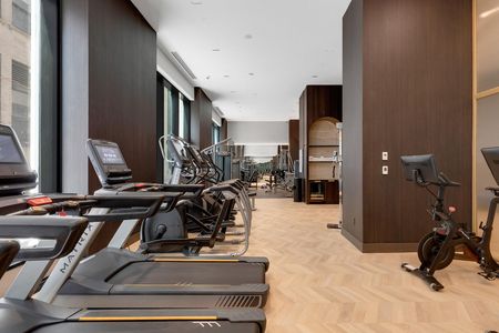 950 Rue Saint-Antoine O, Montréal, QC - Photo 2