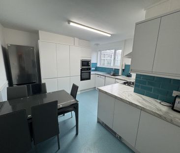 Burton Green, Clifton - P2309 - Photo 4