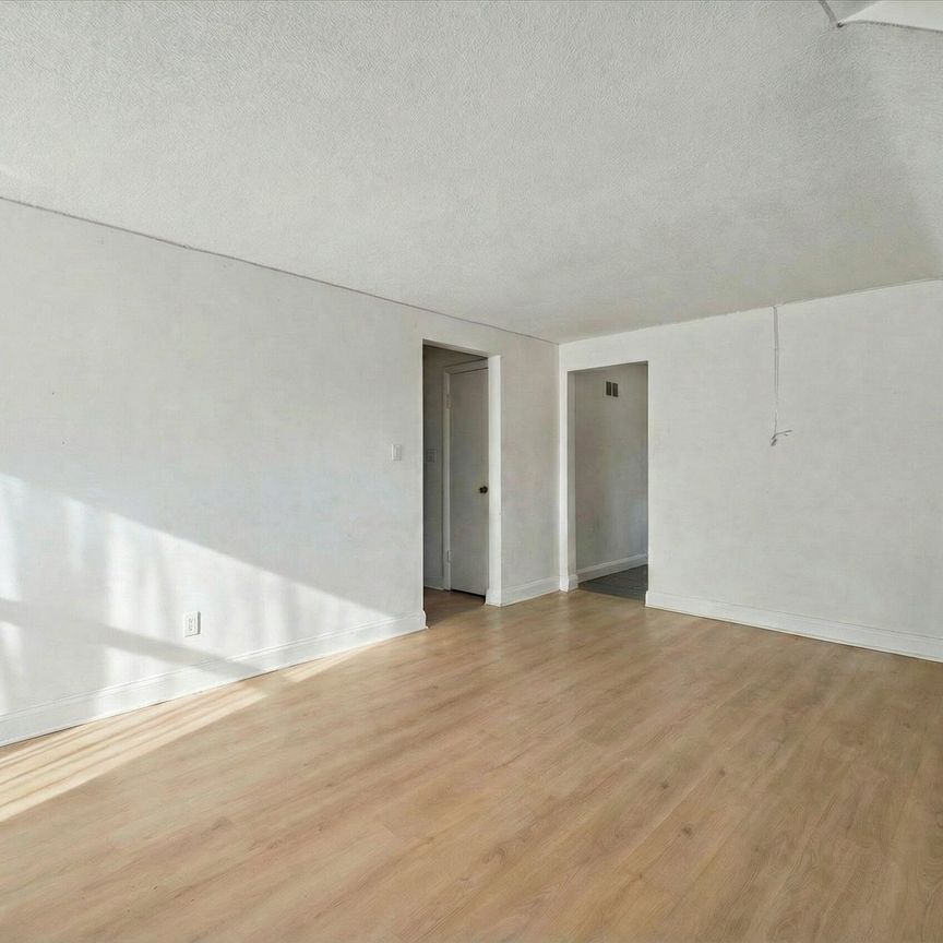 For Lease - 68 Highland Road Unit# Upper, Kitchener, Ontario - Photo 1