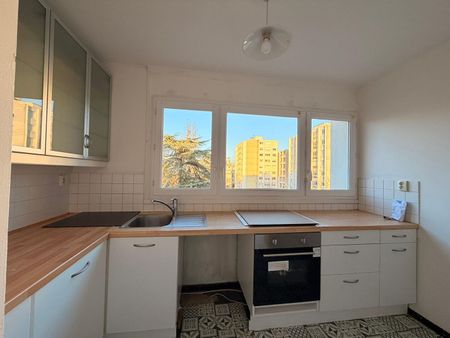 Location Appartement 3 pièces 61m² - Photo 5