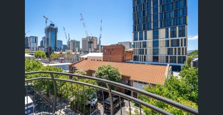 Beautiful partly furnished apartment - Ideal for students - Photo 5