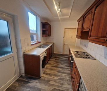 2 bedroom terraced house to rent - Photo 3