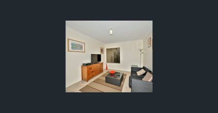 For Lease – Neat & Tidy 3x2 Home in Prime Mandurah Location! - Photo 4