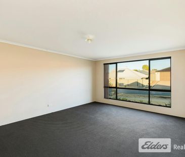 Large Family Home in great Location !! - Photo 6