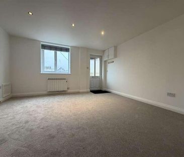 South Street, St. Austell, PL25 - Photo 4