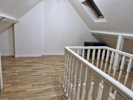 3 bedroom flat to rent - Photo 3