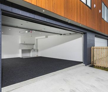 3 Bedrooms on Whao Ln - Photo 1