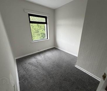22 The Hawthorns, Belfast, BT10 0NB - Photo 4