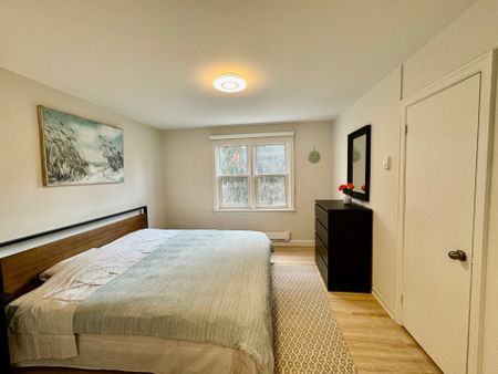 For Lease - 295 Kirchoffer Avenue Unit# Main Fl, Carlingwood - Westboro and Area, Ontario - Photo 5