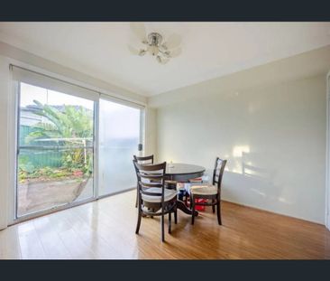 Prime location close to top schools - Photo 6