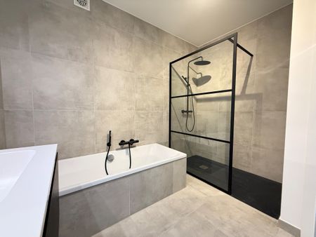 Twee-slaapkamerappartement op een centrale ligging in Ooigem. - Photo 5