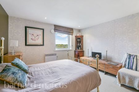 Holland Gardens, Brentford - Photo 2