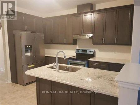 121 HUGUENOT ROAD - Photo 2