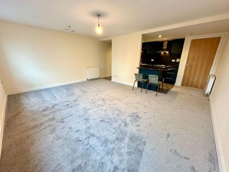 1 bedroom flat to rent - Photo 2