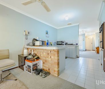 Convenient Two-Bedroom Unit Just Minutes from Mandurah Foreshore - Photo 5