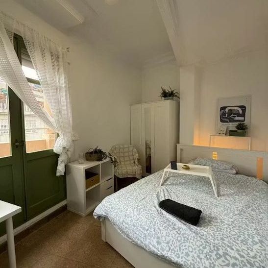 Calle del Hospital, Valencia, Valencian Community 46001 - Photo 1