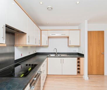 2 bedroom apartment to rent - Photo 6