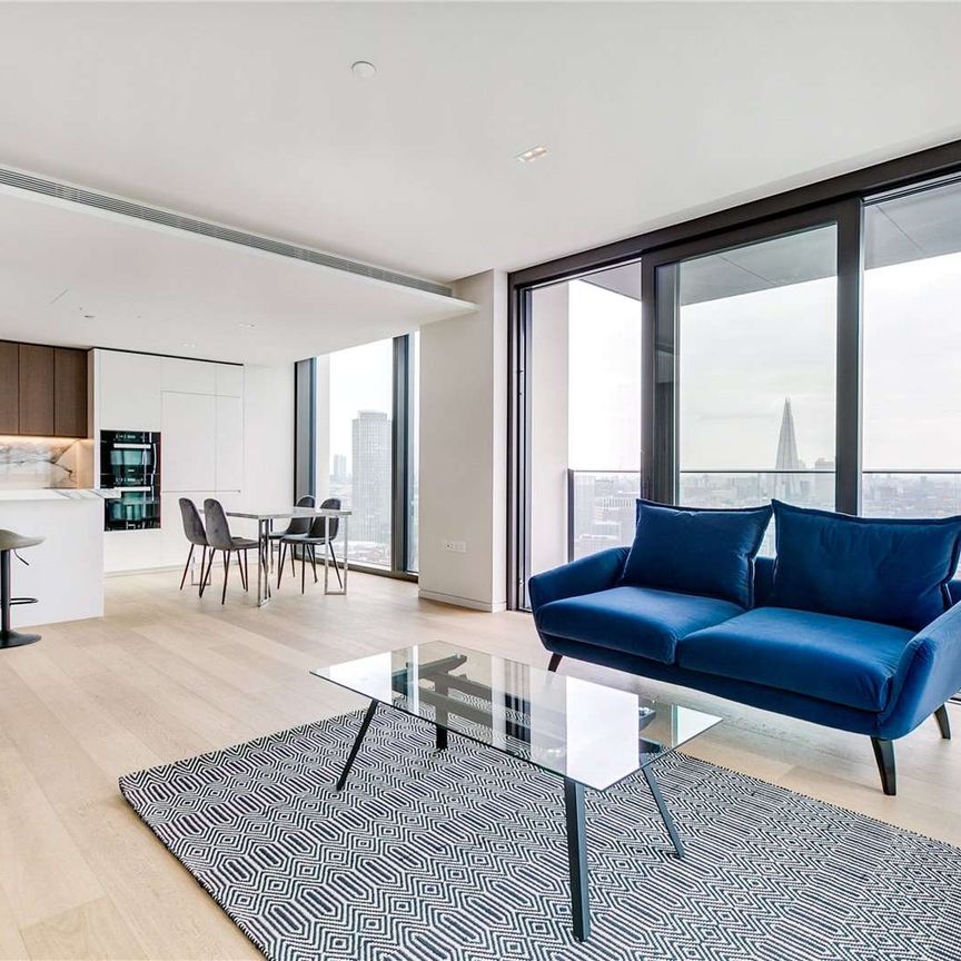 A modern 2 bedroom showcasing amazing views and close to Waterloo Station. - Photo 1