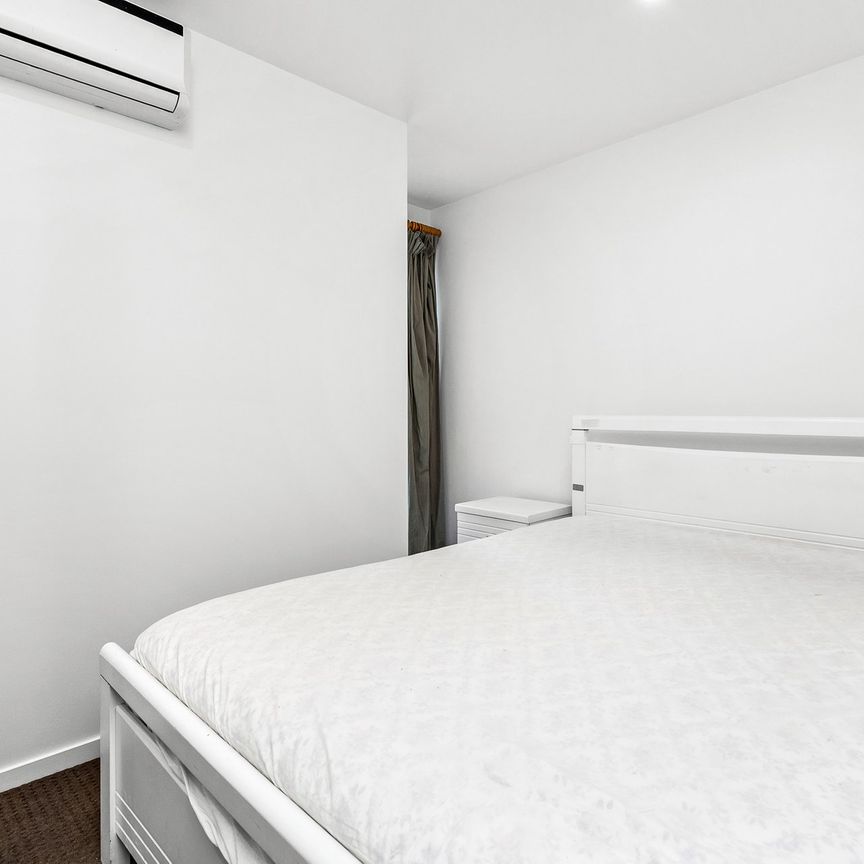 Thinking of selling? Contact our agent - Photo 1