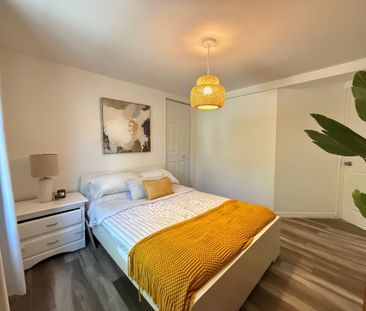 127 Boul. Ste Rose, Laval (Sainte-Rose), QC H7L - Photo 6
