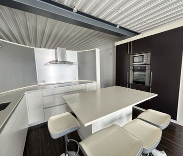 Location Appartement 2 pièces 75m² LA ROCHELLE 17000 - Photo 4