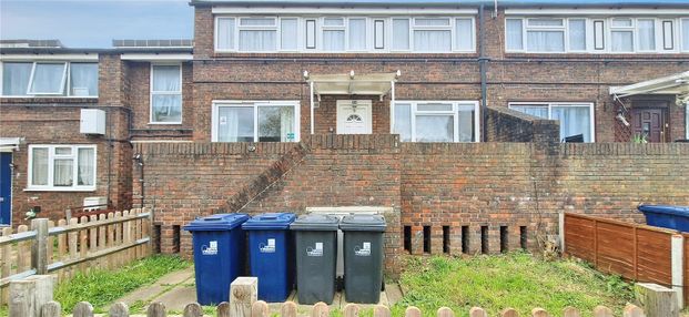 Hermes Walk, Northolt, Ealing, UB5 6TG - Photo 1