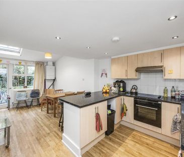 4 bedroom terraced house to rent - Photo 4