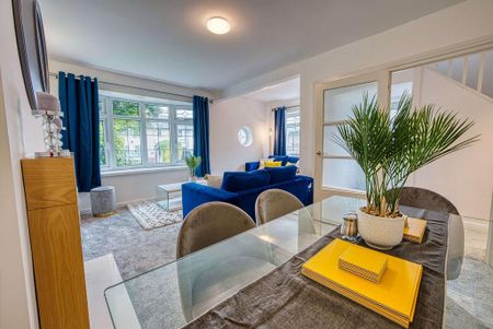 3 bedroom semi-detached house to rent - Photo 3