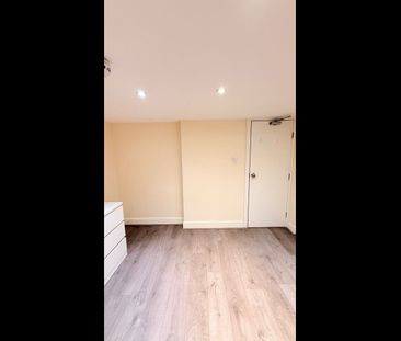 Room in a Shared House, Arcadian Gardens, N22 - Photo 4
