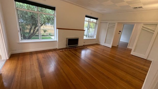 Coastal Comfort & Style: Beautifully Renovated 2-Bedroom Home - Photo 1