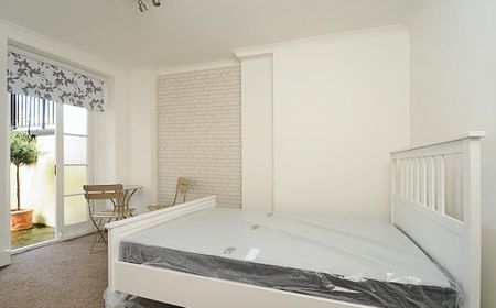 Chiswick Road - Photo 3