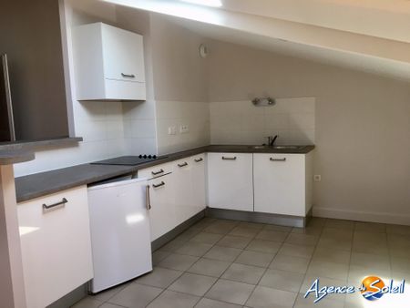 Location Appartement 3 pièces 80m² NARBONNE 11100 - Photo 4