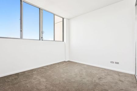 3 Bedroom Apartment With Large Study - Photo 4