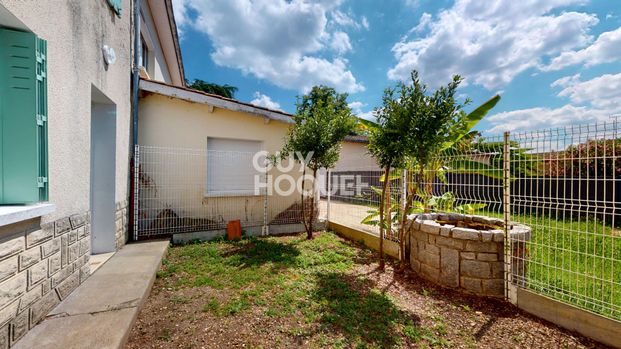 Maison à étage 3 pièce(s) 70 m2 à PAILLET - Photo 1