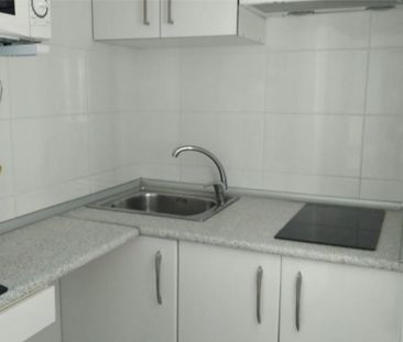 Apartamento de alquiler en Carrer de Josep Carner, 18, Platja de Ll... - Photo 3