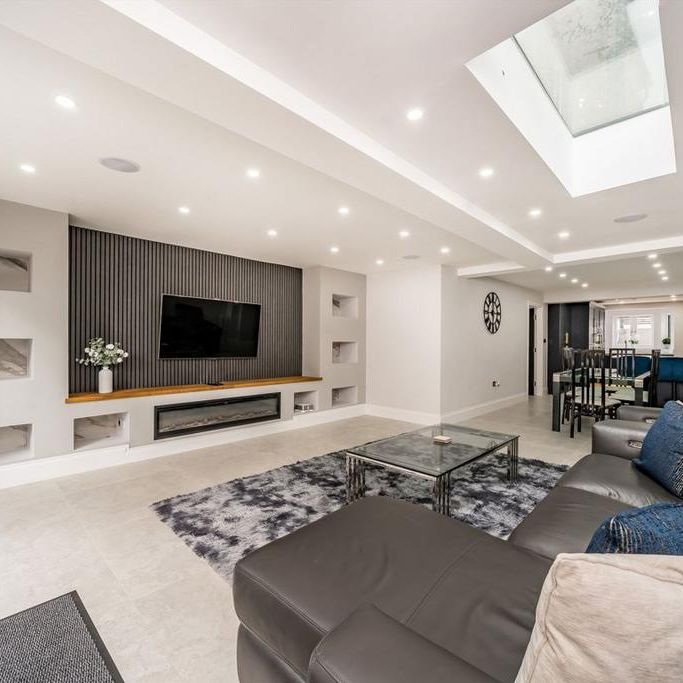 5 bedroom house to rent - Photo 1