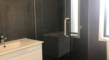 Near new 4 bedroom home ready and waiting! - Photo 5