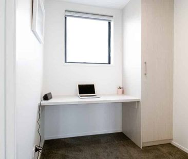 Modern Town House - Photo 4