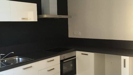 THIONVILLE LOCATION APPARTEMENT F4 CUISINE EQUIPEE BALCON - Photo 5