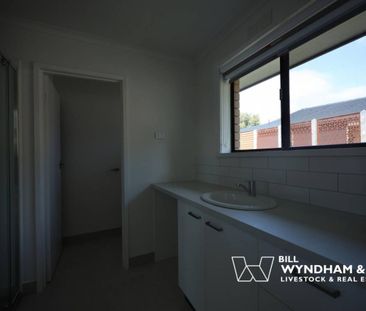 Wake Up to Water Views in Eagle Point - APPLICATION PENDING - Photo 5