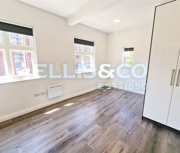 3 bedroom apartment to rent - Photo 3