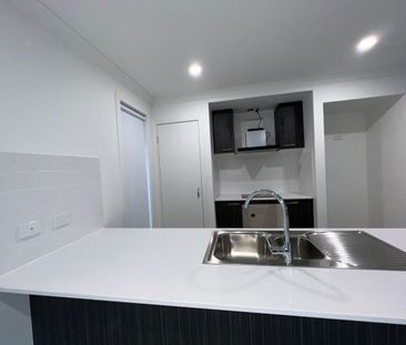 3 Bedroom Family Home - Photo 6