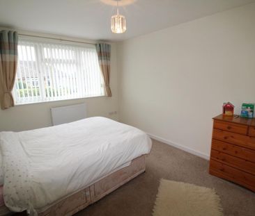 2 bedroom bungalow to rent - Photo 3