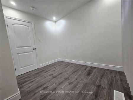 6 Patience Crescent #UPPER - Photo 4