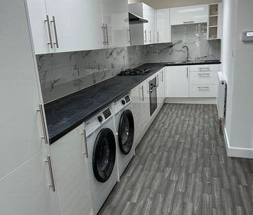 Room in a Shared House, Barley Lane, IG3 - Photo 3
