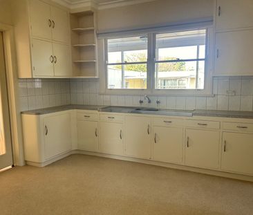 Freshly painted throughout! - Photo 6