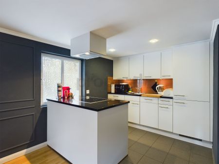 Exclusive furnished 3.5-room apartment in the heart of the old town of Rheineck - Photo 3